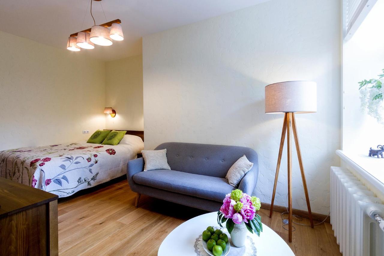 Dzirnavu 92 Studio Apartment Riga Exterior photo
